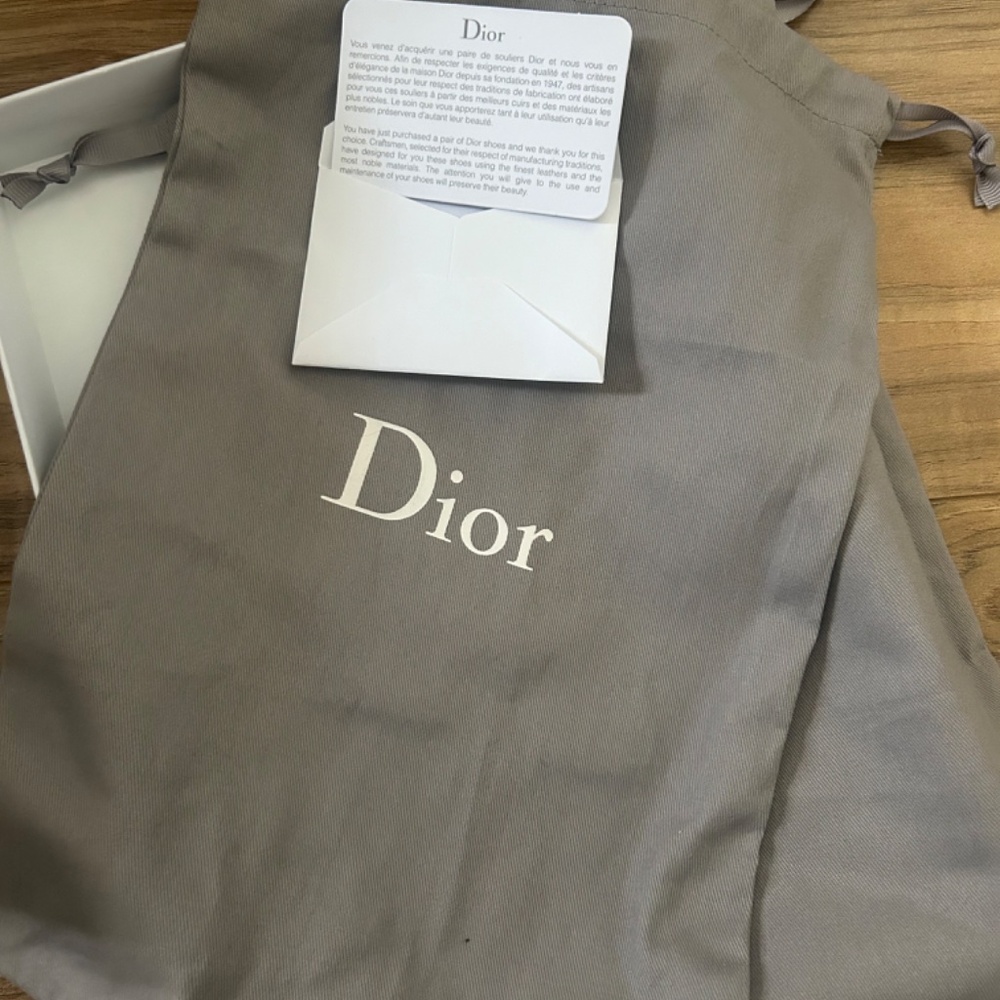 Dior Granville - Picture 5 of 5